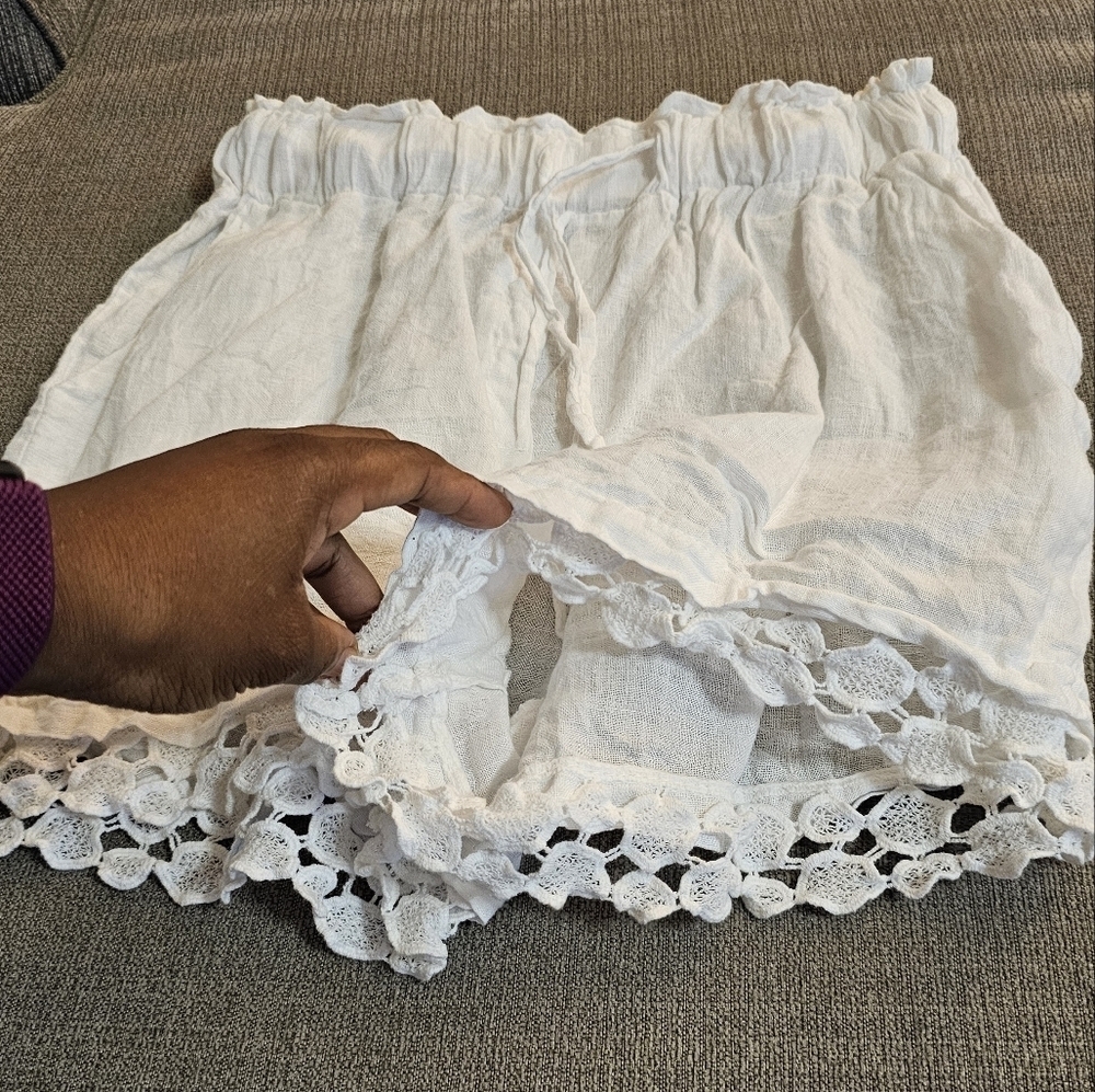 Valentina Naldi Linen Boho White Lace Trim High Rise Coastal Shorts Size 2 - Picture 3 of 6